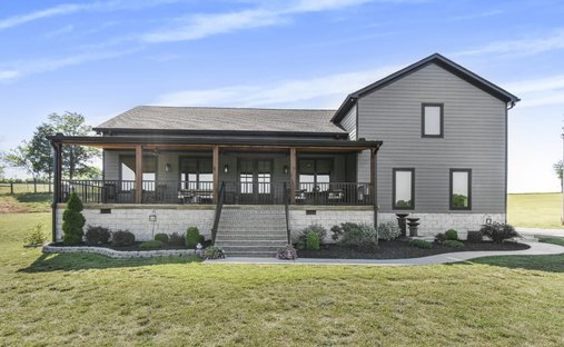 House in Castalian Springs, Tennessee, United States 1