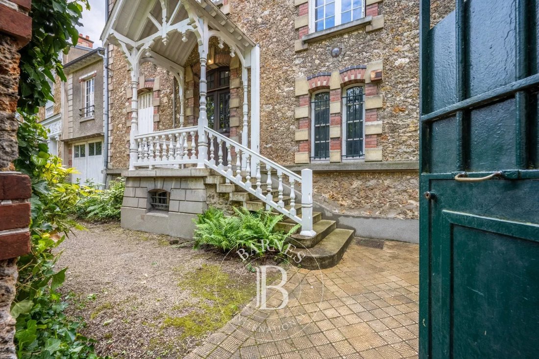 House in Le Chesnay, Le Chesnay-Rocquencourt, France 2 - 17976328