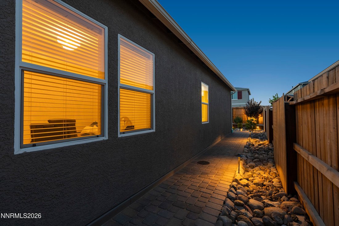 House in Sparks, Nevada, United States 4 - 17975165