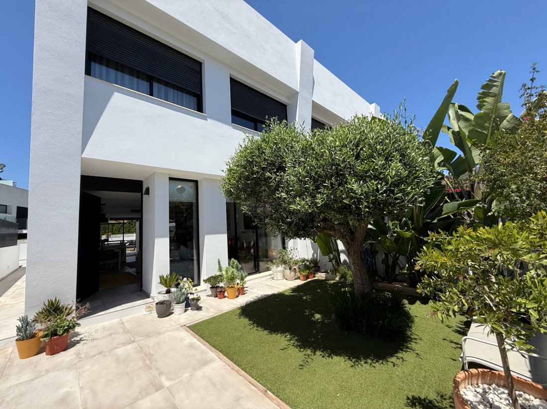 House in Santa Eularia des Riu, Balearic Islands, Spain 1 - 17975115