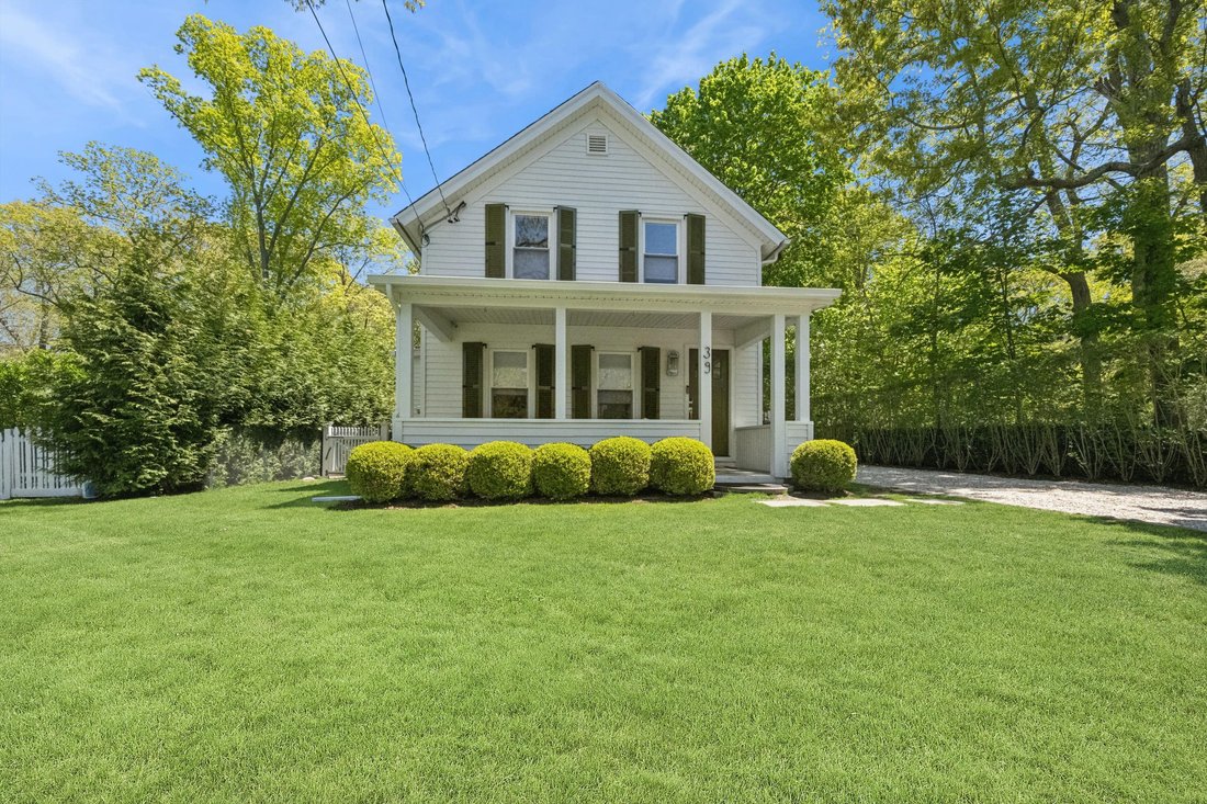 Sag Harbor, New York, United States 1 - 17976210