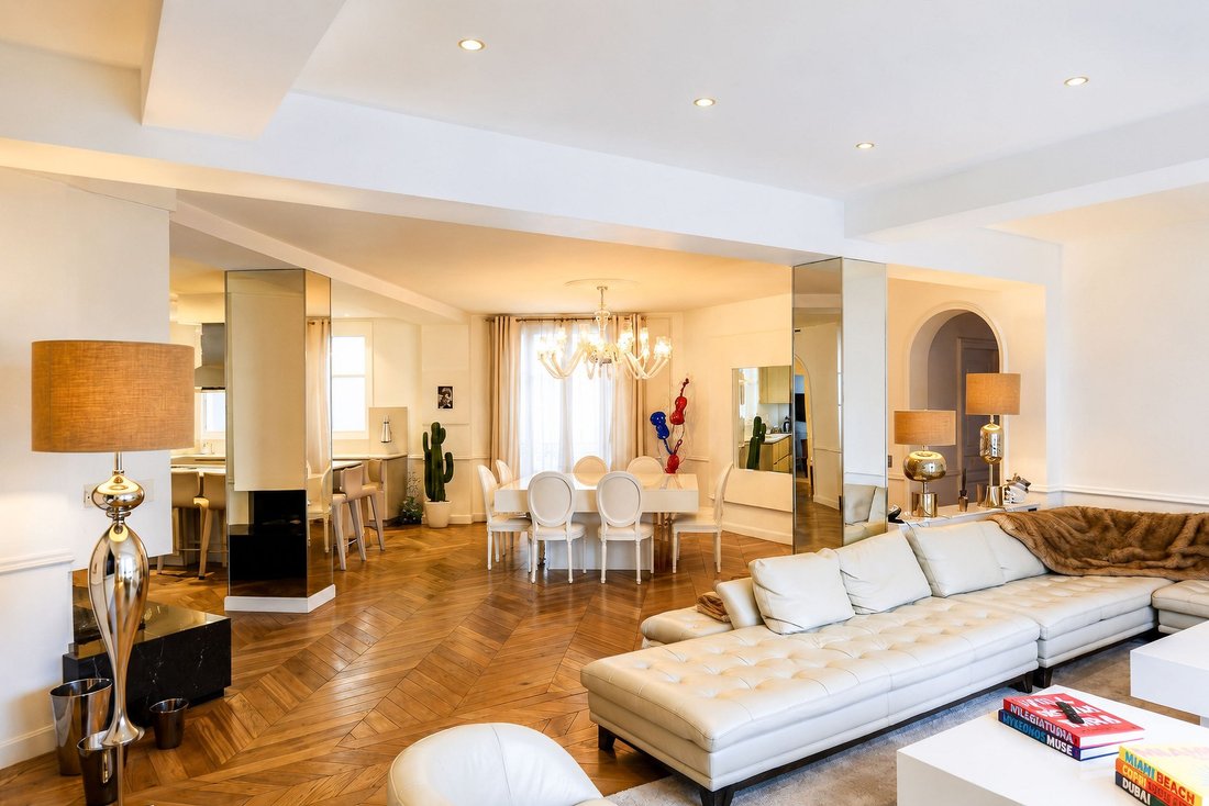 Apartment in Bois de Boulogne, Paris 16e Arrondissement, Paris 4 - 14025785