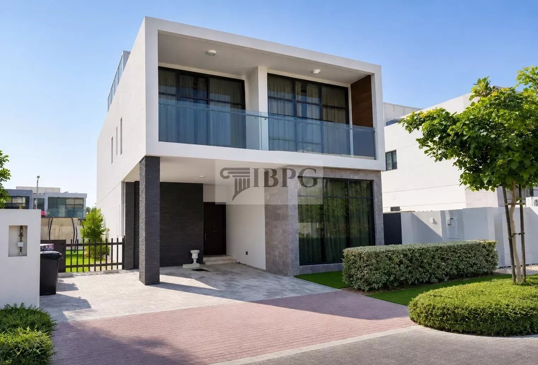 Villa in Damac Hills, Dubai, United Arab Emirates 1 - 17976742