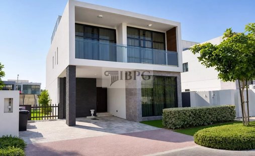 Villa in Damac Hills, Dubai, United Arab Emirates 1