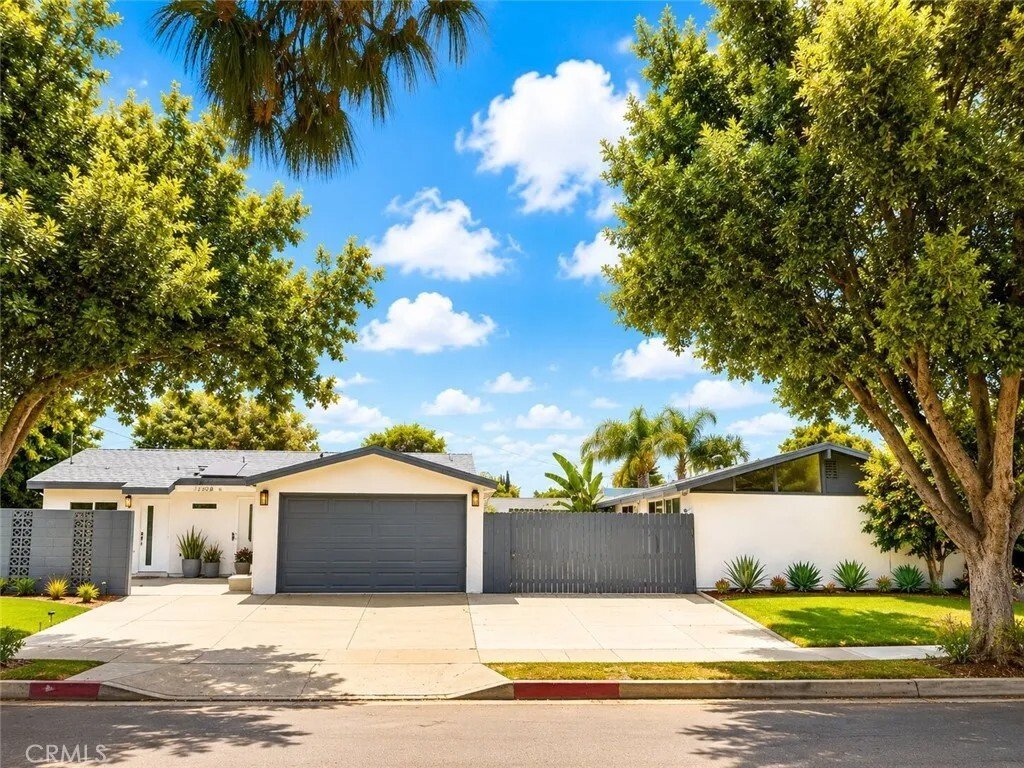 House in Fullerton, California, United States 1 - 17975473