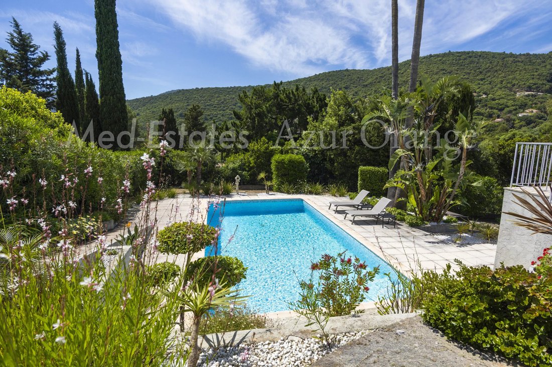 Villa in La Croix-Valmer, Provence-Alpes-Côte d'Azur, France 5 - 17974972