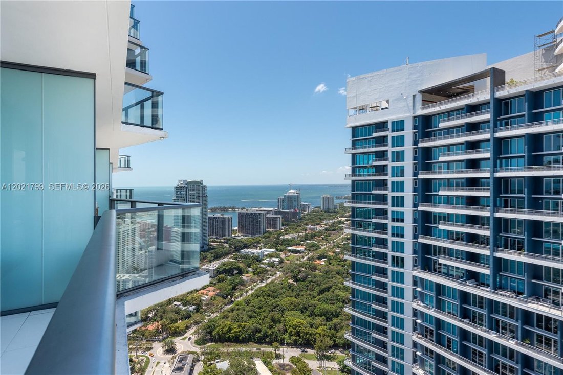 Condo in Miami, Florida, United States 5 - 17979447