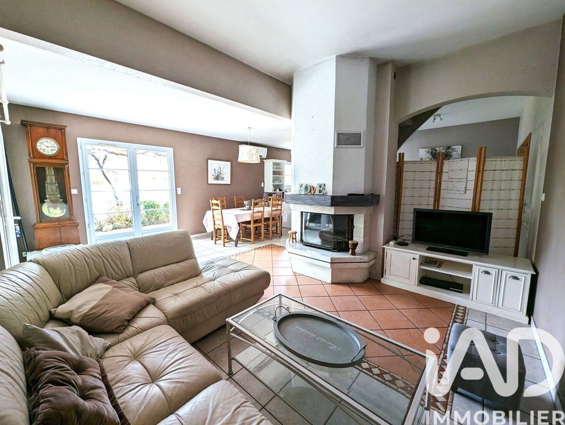 House in Sanguinet, Nouvelle-Aquitaine, France 2 - 17980896
