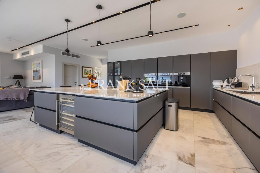 Bungalow in Mellieha, Malta 3 - 15672265