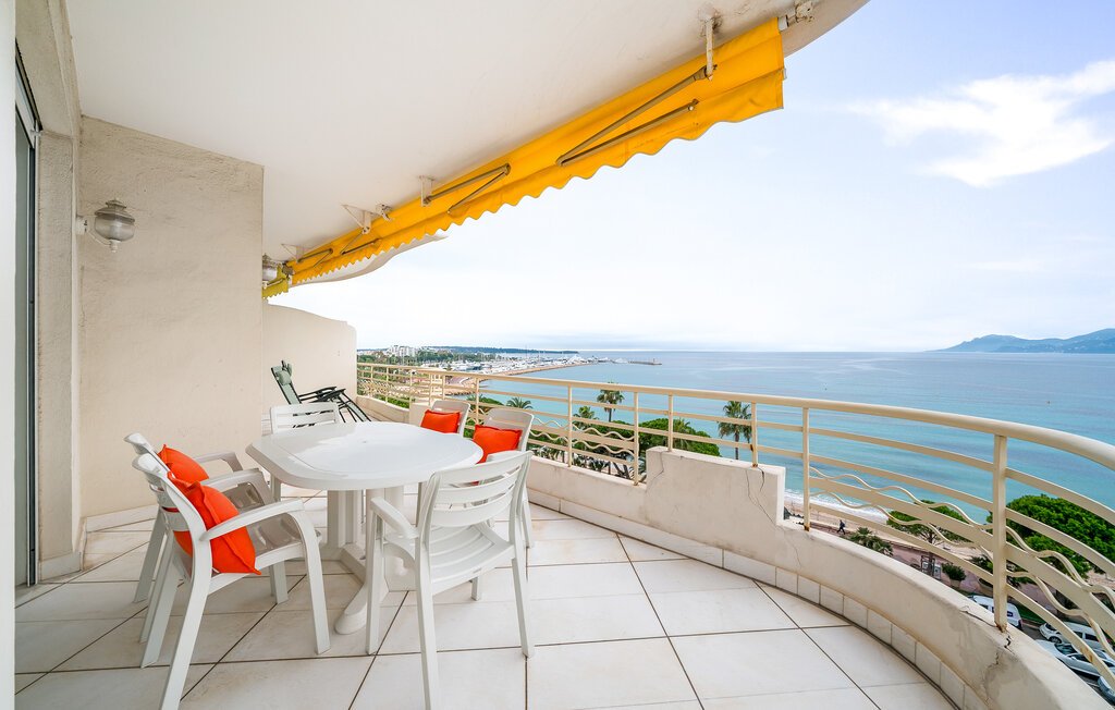 Apartment in French Riviera, Provence-Alpes-Côte d'Azur, France 2 - 17977395