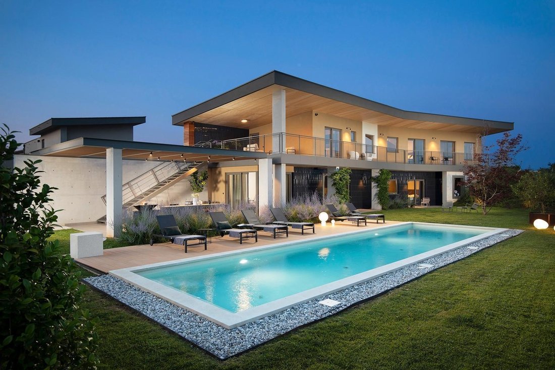 Villa in Vodnjan, Istria County, Croatia 1 - 17980752
