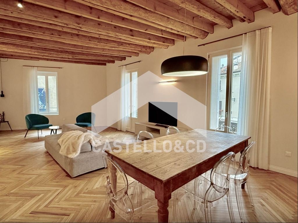 Apartment in Historic Center, Desenzano del Garda, Lombardy 1 - 17978428
