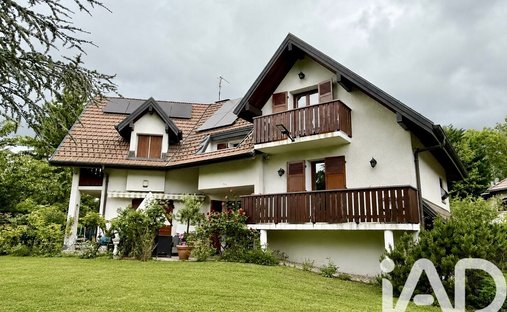 House in Ornex, Auvergne-Rhône-Alpes, France 1