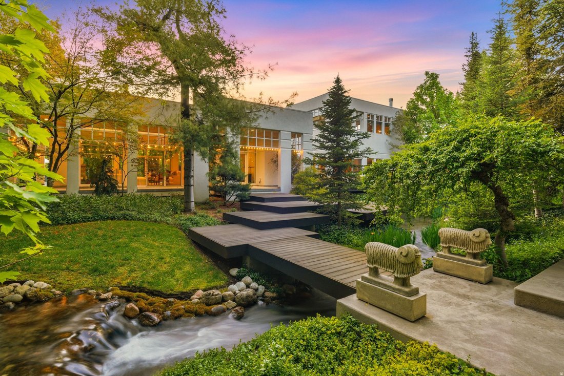 House in Holladay, Utah, United States 2 - 17978616