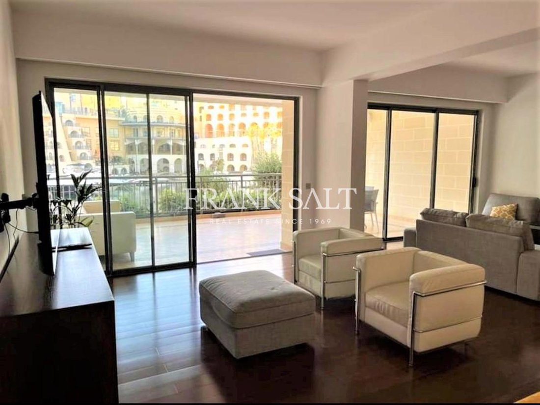Apartment in Saint Julian's, Malta 4 - 15672332