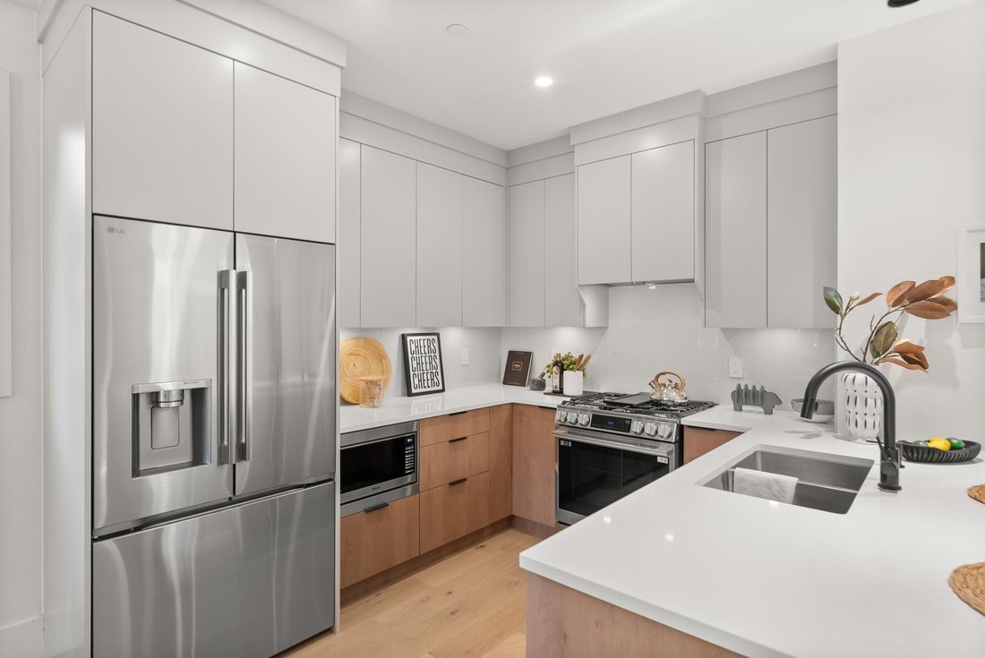 Apartamento en Vancouver, Columbia Británica, Canadá 4 - 17981180