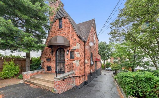 House in New York, New York, United States 1
