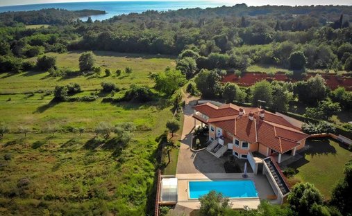 Villa in Umag, Gespanschaft Istrien, Kroatien 1