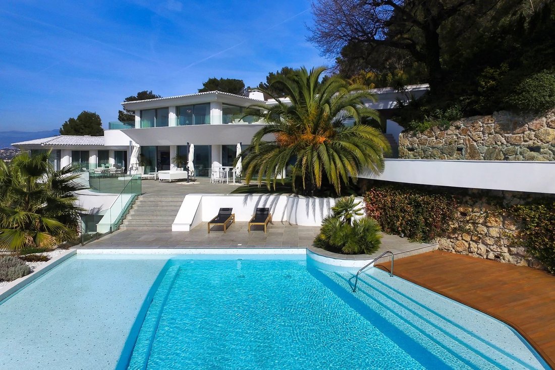 Villa in Cannes, Provence-Alpes-Côte d'Azur, France 3 - 15005162