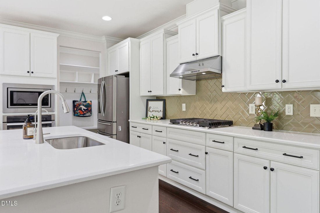 Townhouse in Cary, North Carolina, United States 1 - 17975418