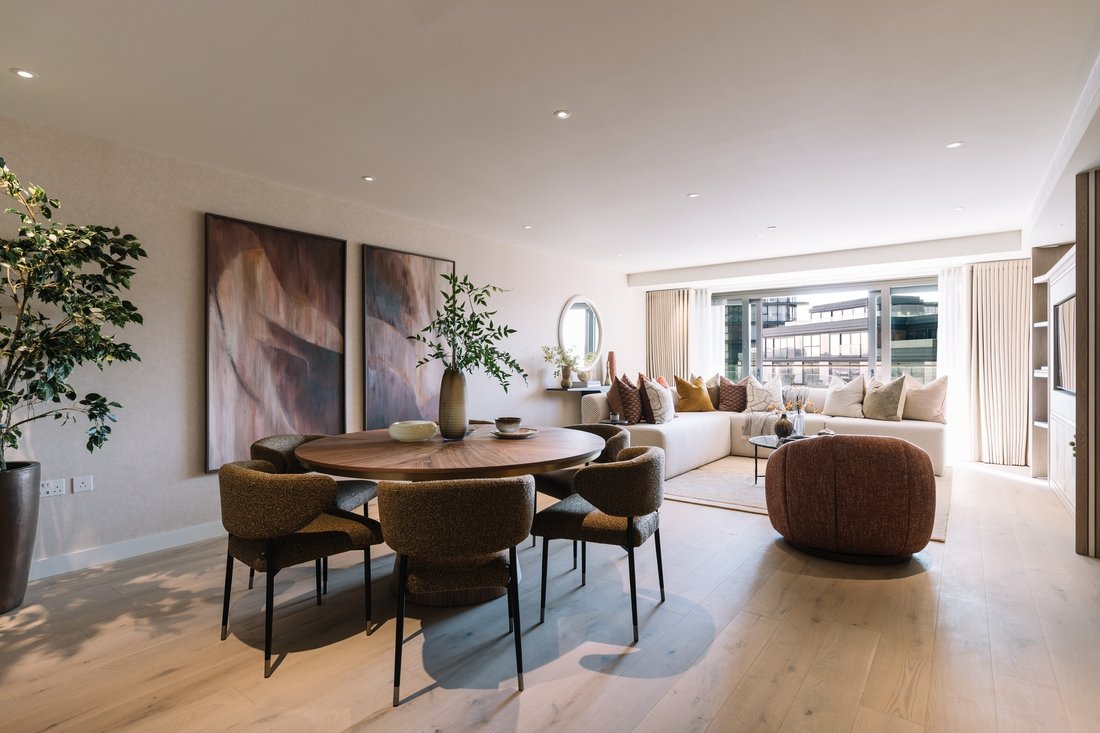 Condo in Chelsea Harbour, England 1 - 17976555