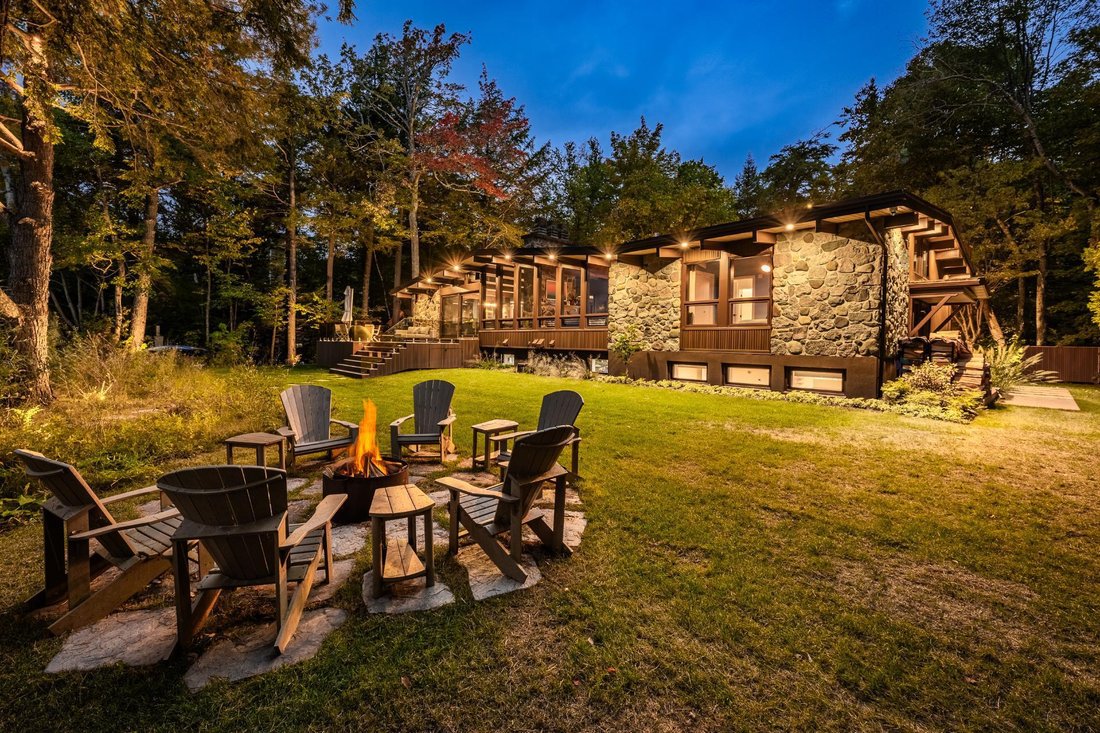 House in Lac-Brome, Quebec, Canada 5 - 17979846