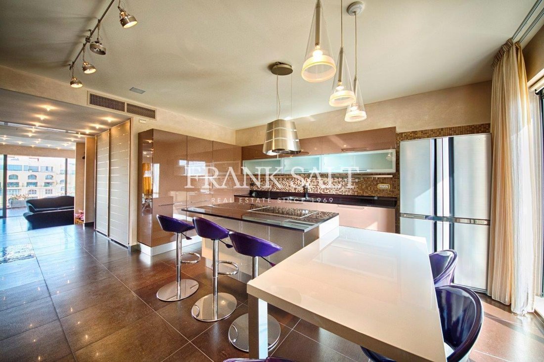 Penthouse in Saint Julian's, Malta 3 - 13851860
