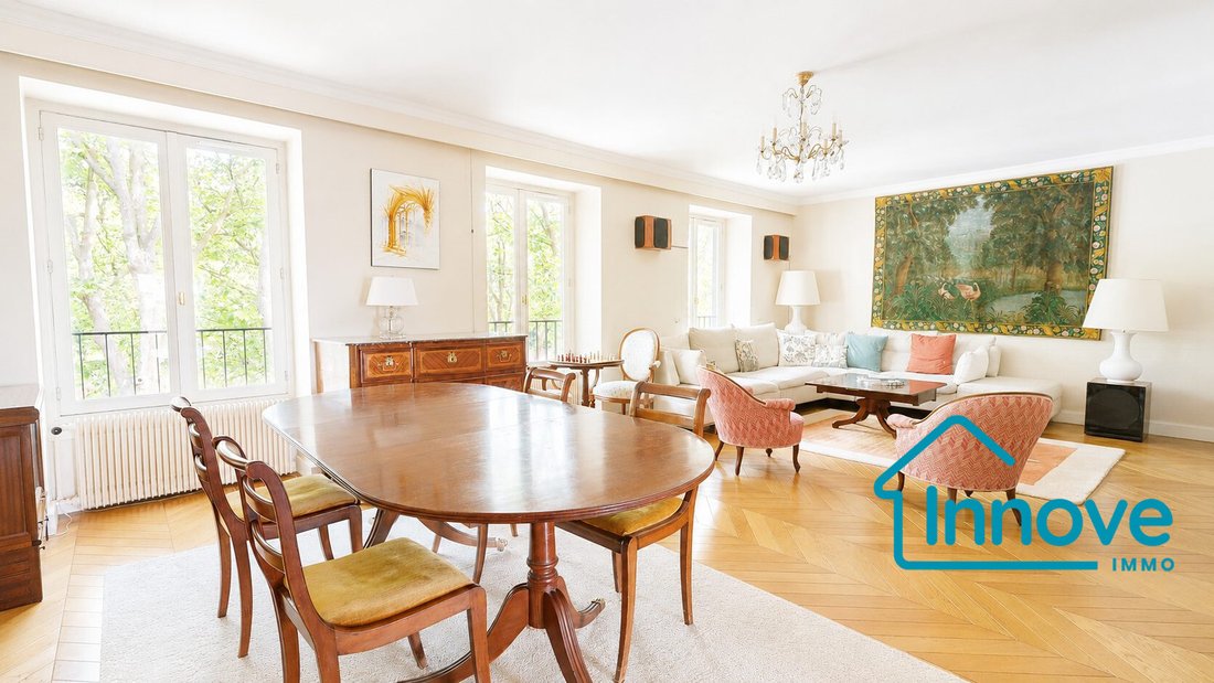 Apartment in Domaine National du Château, Versailles, France 1 - 17893310
