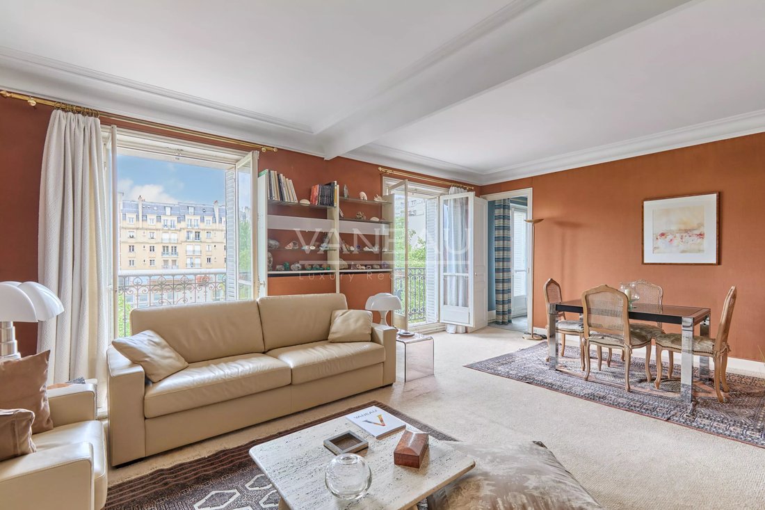 Apartment in Cambronne-Garibaldi, Paris 15e Arrondissement, Paris 1 - 17976324