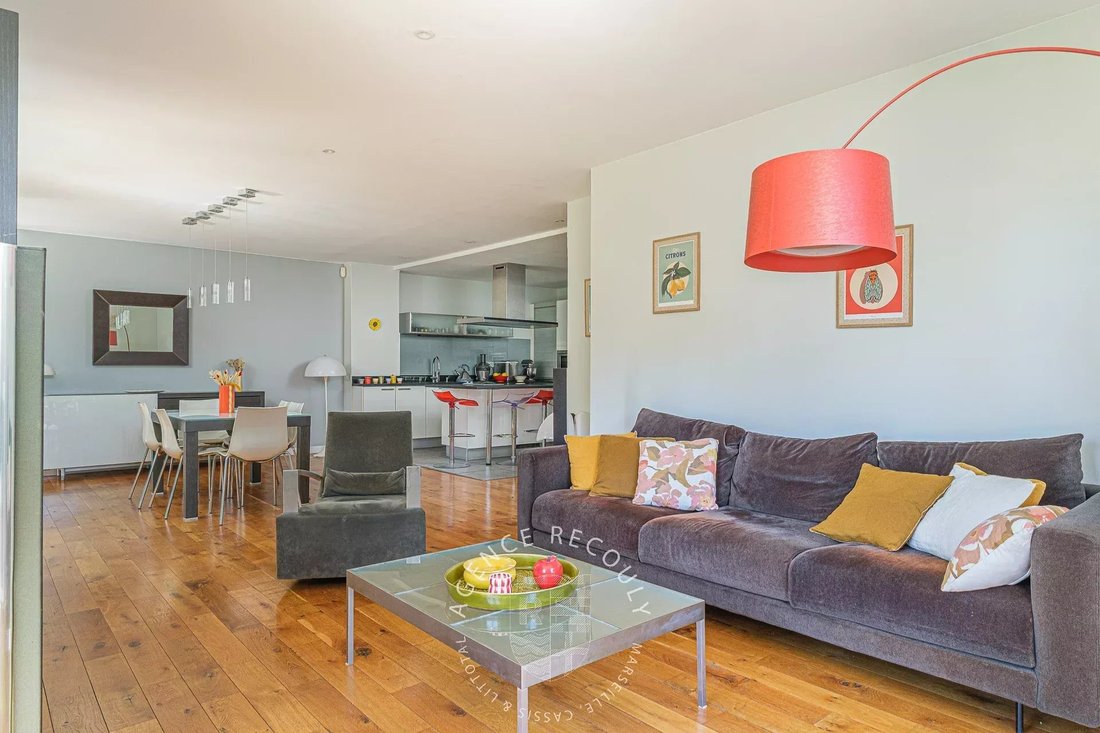 Apartment in Bompard, 7e Arrondissement, Marseille 5 - 17980468