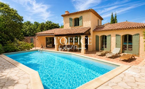 Villa in La Croix-Valmer, Provence-Alpes-Côte d'Azur, France 1