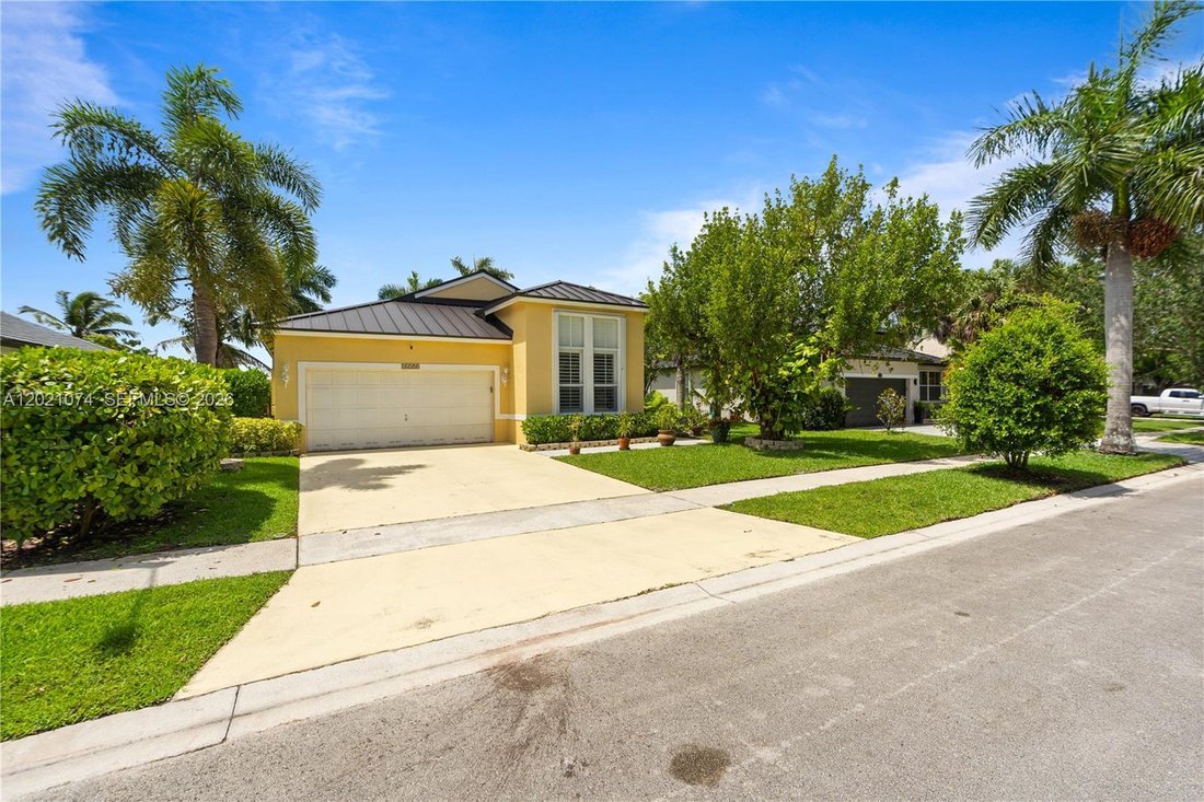 House in Miramar, Florida, United States 2 - 17953340