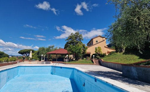 Villa in Fontia-Fossola-Fossone, Marina di Carrara, Tuscany 1