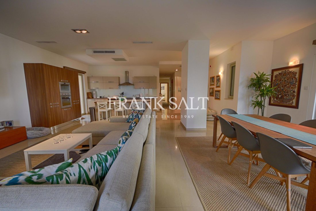 Apartment in Sliema, Malta 1 - 15086377