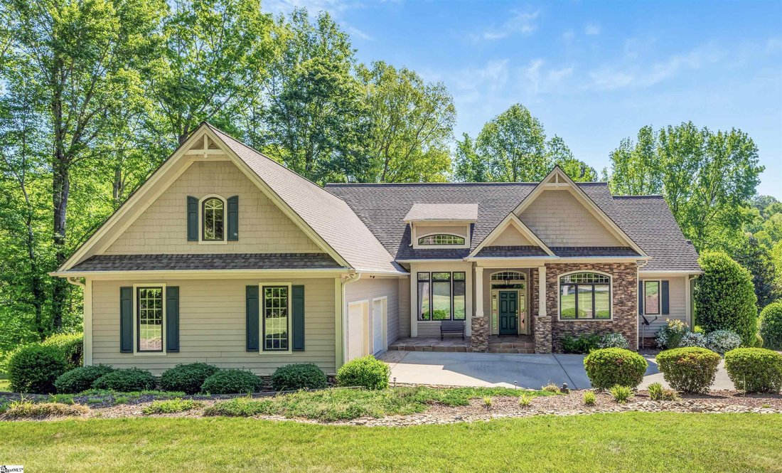 House in Travelers Rest, South Carolina, United States 1 - 17325023
