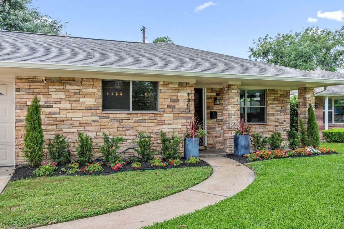 House in Houston, Texas, United States 5 - 17975744