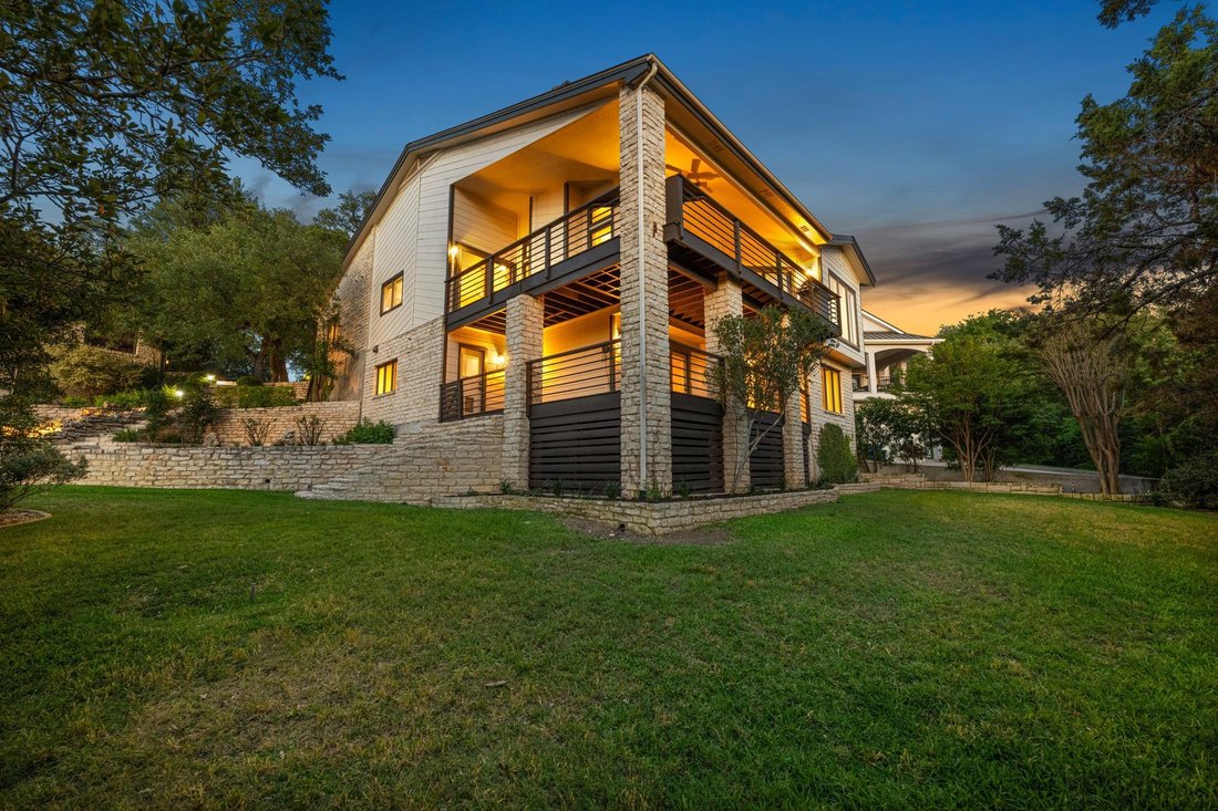 House in The Hills, Texas, United States 3 - 17975238