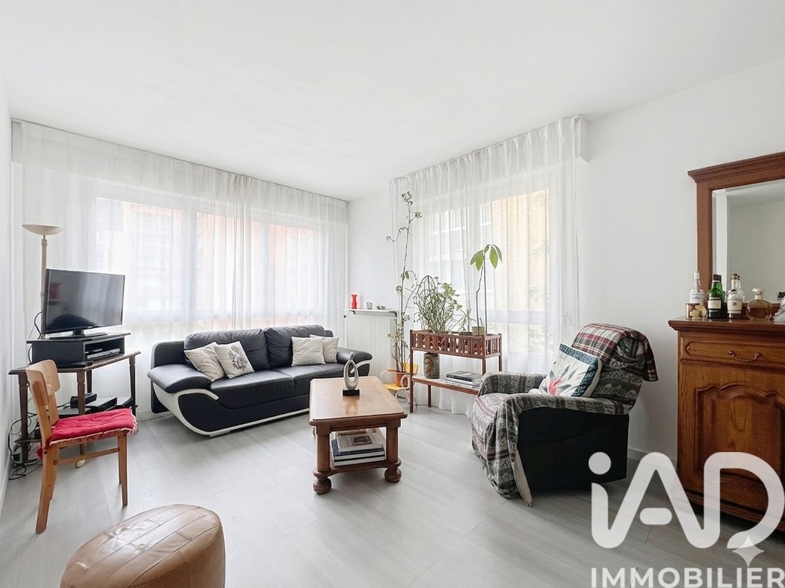 Apartment in Perouses, Paris, Ile-de-France 4 - 17980805