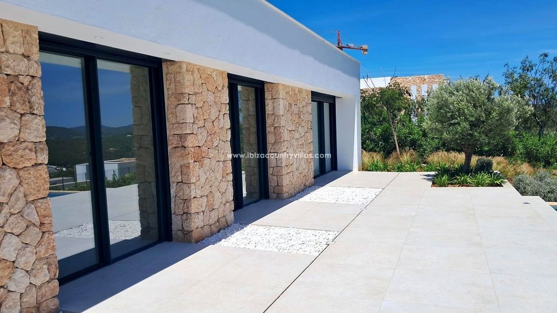 Villa in Roca Llisa, Santa Eularia des Riu, Balearic Islands 3 - 17974870