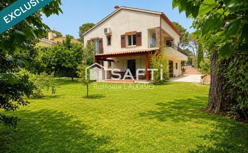 House in Le Dramont-Agay-Anthéor-Le Trayas, Saint-Raphaël, France 1
