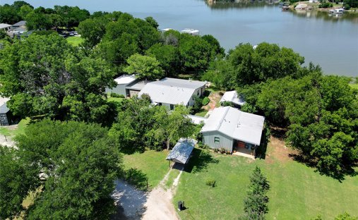 House in Bridgeport, Texas, United States 1