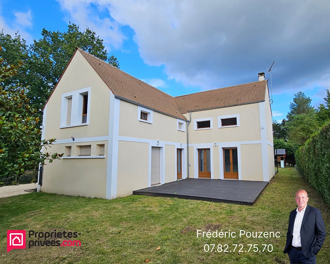 Villa in Houdan, Ile-de-France, France 1 - 17977349