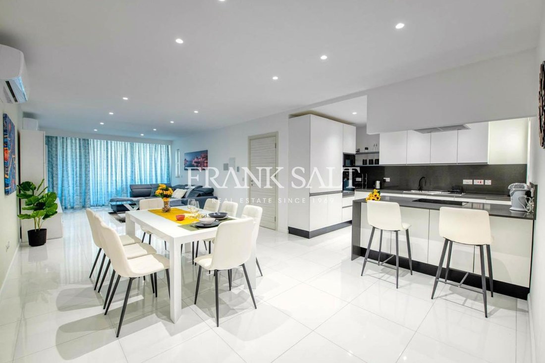 Penthouse in Saint Julian's, Malta 5 - 13852220