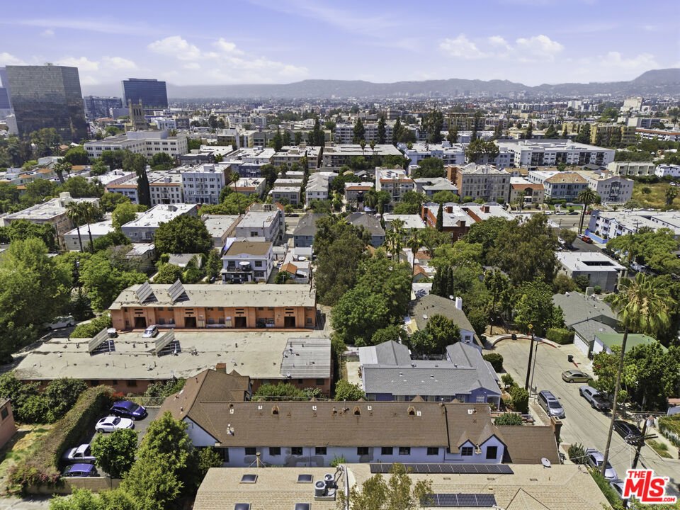 Los Angeles, California, United States 5 - 17978918