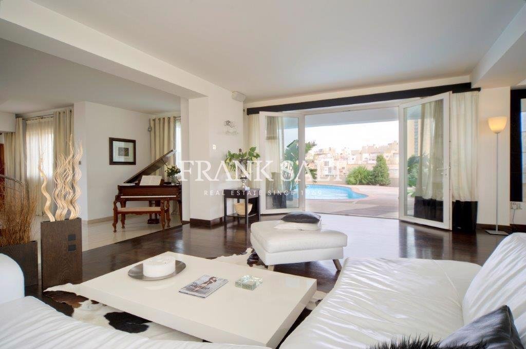 Apartment in Saint Julian's, Malta 5 - 13859753