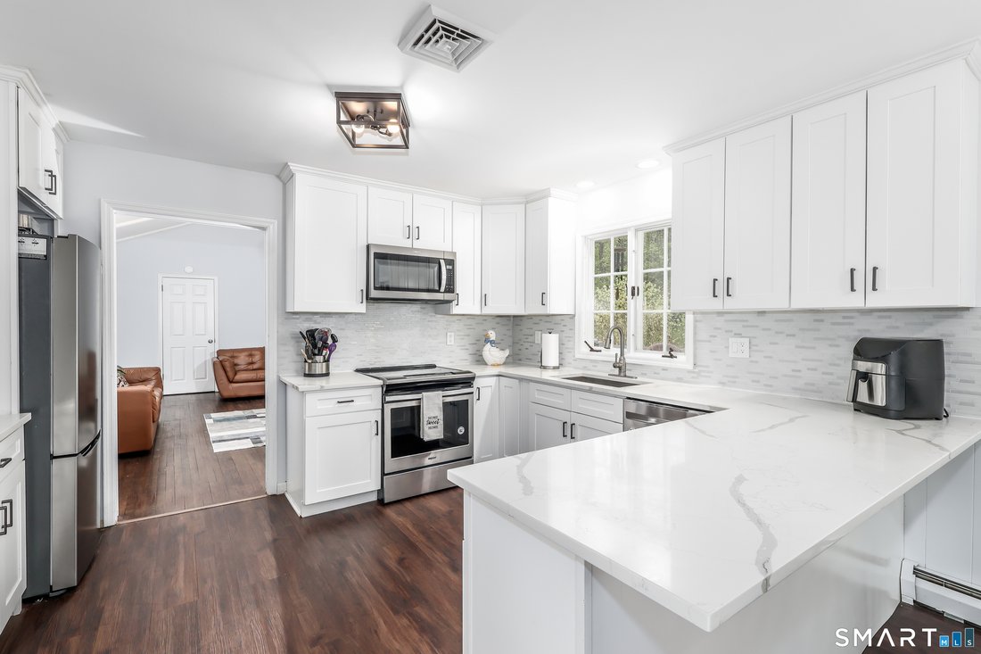 House in New Fairfield, Connecticut, United States 2 - 17980258