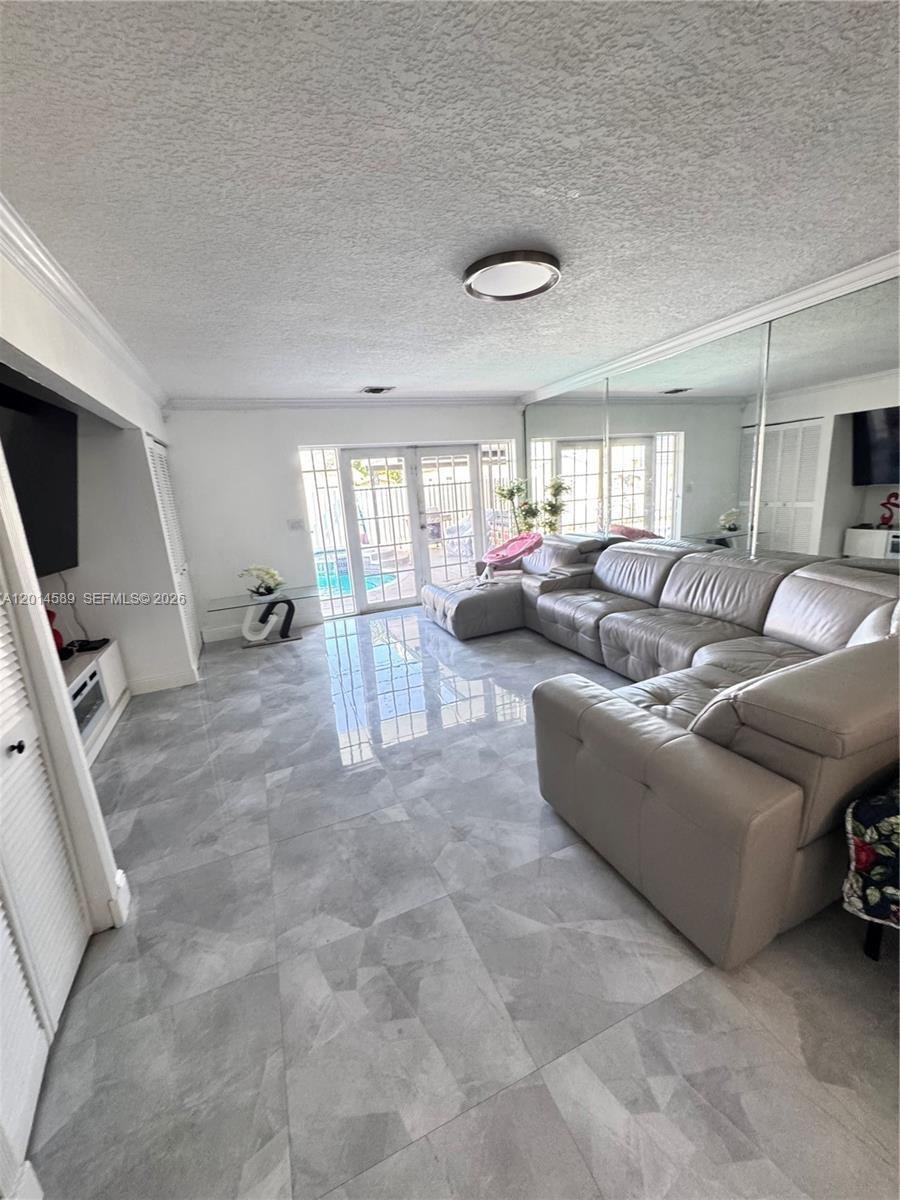 House in Miami Lakes, Florida, United States 3 - 17979446