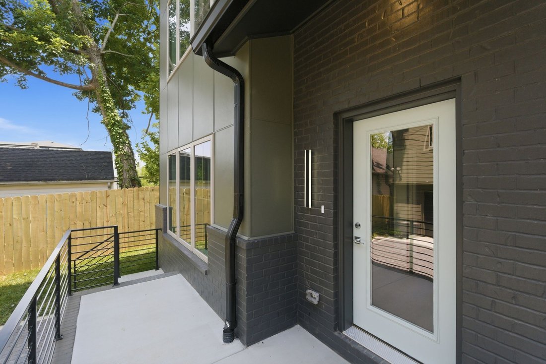 Co Op in Nashville, Tennessee, United States 3 - 17979882