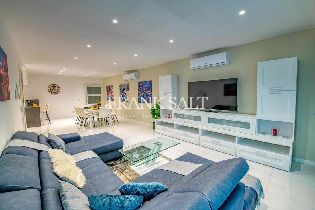Penthouse in Saint Julian's, Malta 2 - 13852220