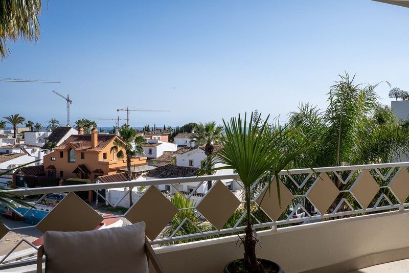 Apartment in Elviria-Cabopino, Marbella, Spain 5 - 17980305